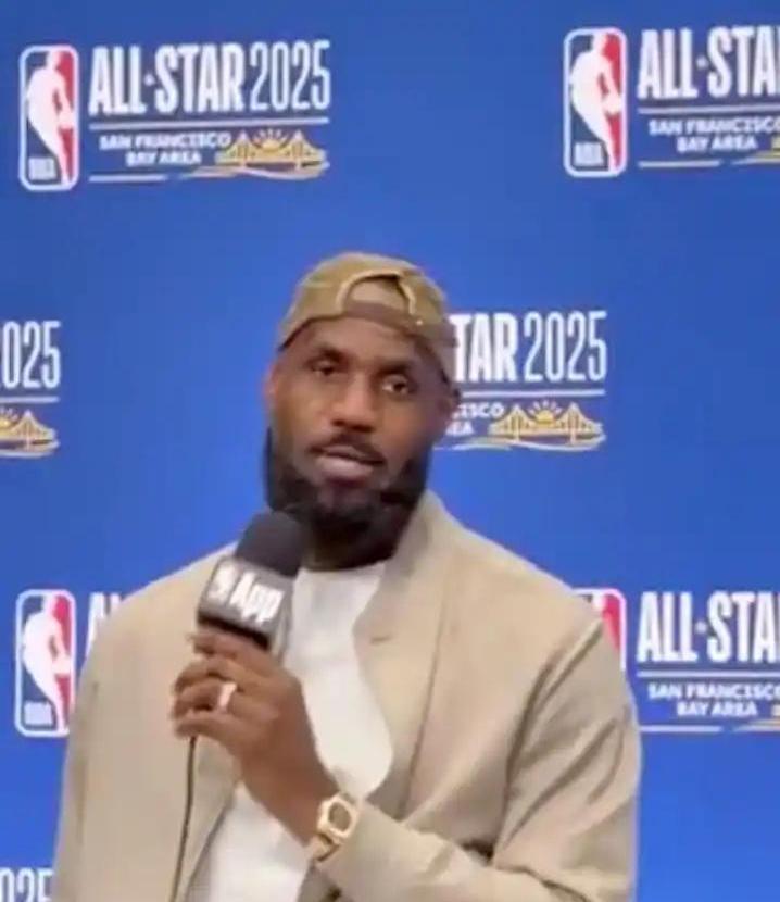 包含NBA全明星赛失望现场！球迷痛批赛制不合理的词条