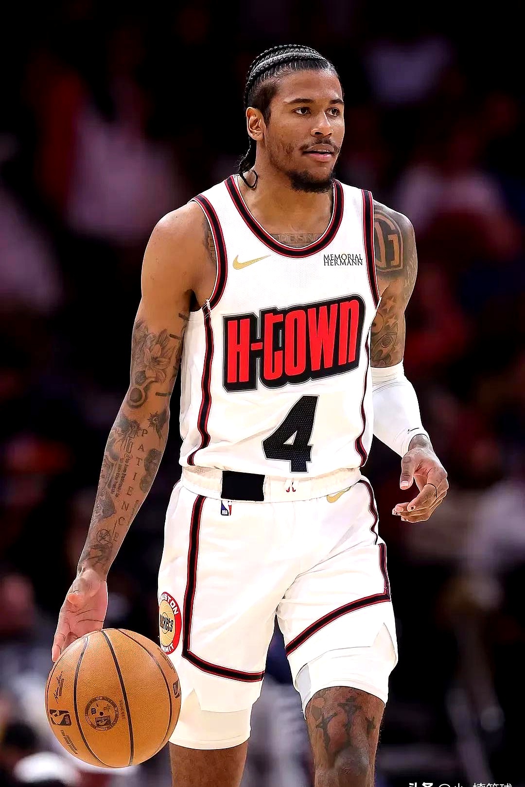 雄鹿主场胜利后卫若离火箭失望的简单介绍