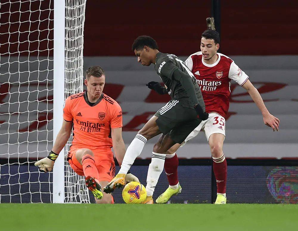 秘鲁鏖战阿森纳，罗本打破历史纪录