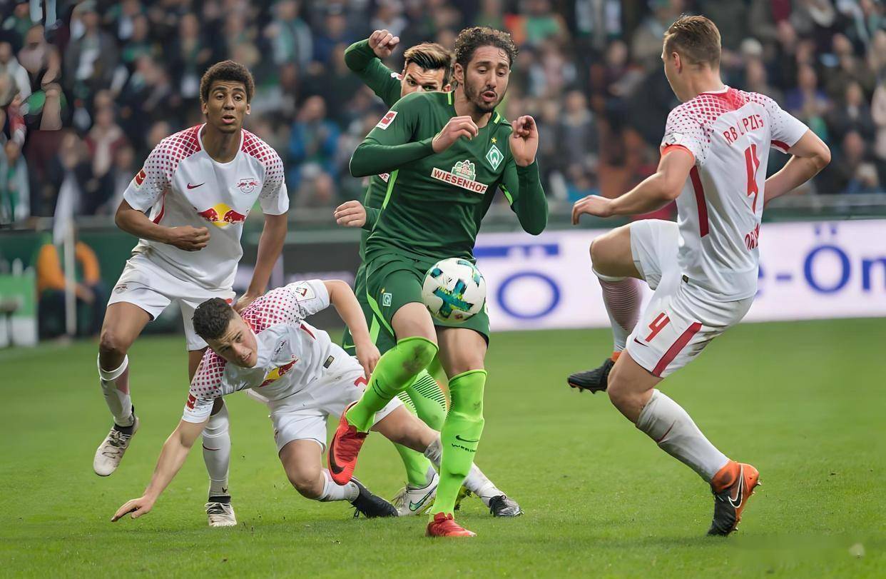 包含沃尔夫斯堡在主场大胜RB莱比锡，稳固中游的词条