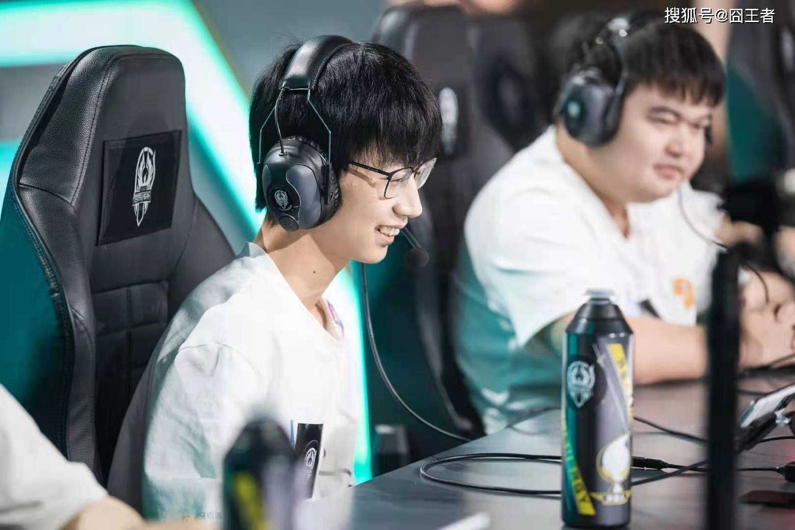 100T爆冷LGD，Selfmade高光表现的简单介绍