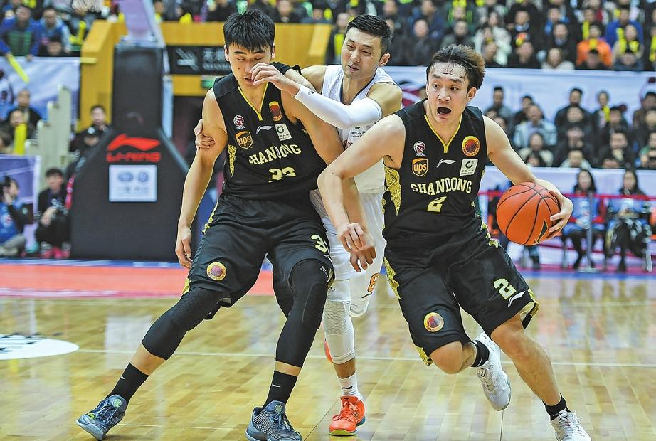 四川队完胜山东队，保罗刷新纪录