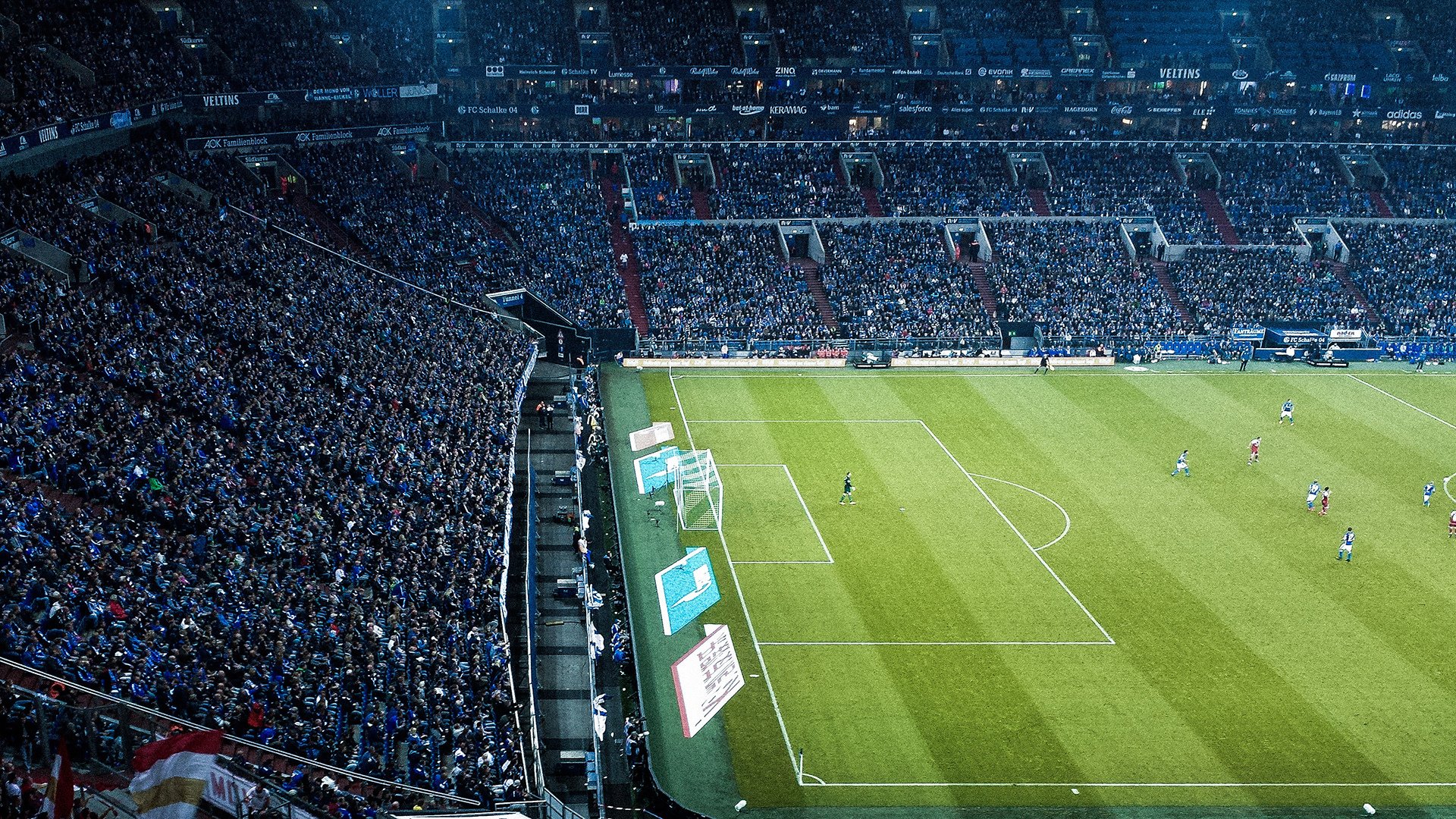 世界杯之夜，塔图姆连续得分拉开差距，美国队锁定胜局