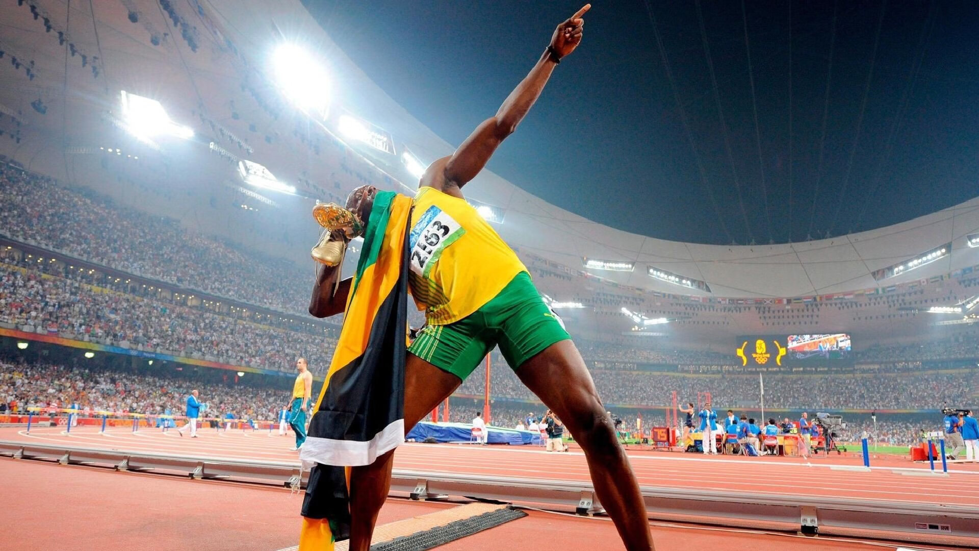 德甲争冠战焦点战，喀麦隆式硬仗精神如何启示伊朗的足球哲学？